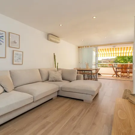 Apartment Brava *